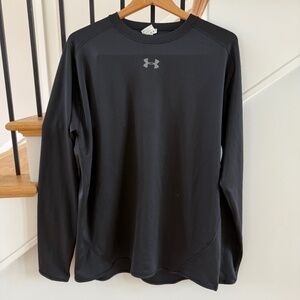Black Under Armour Loose Fit Dri- fit long sleeve